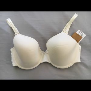 Brand new Chantelle cream underwire bra